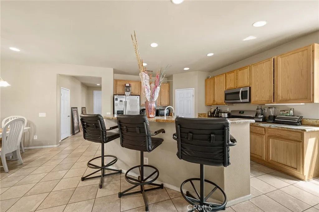 11763 Galewood Street, Adelanto, California 92301 — photo 4