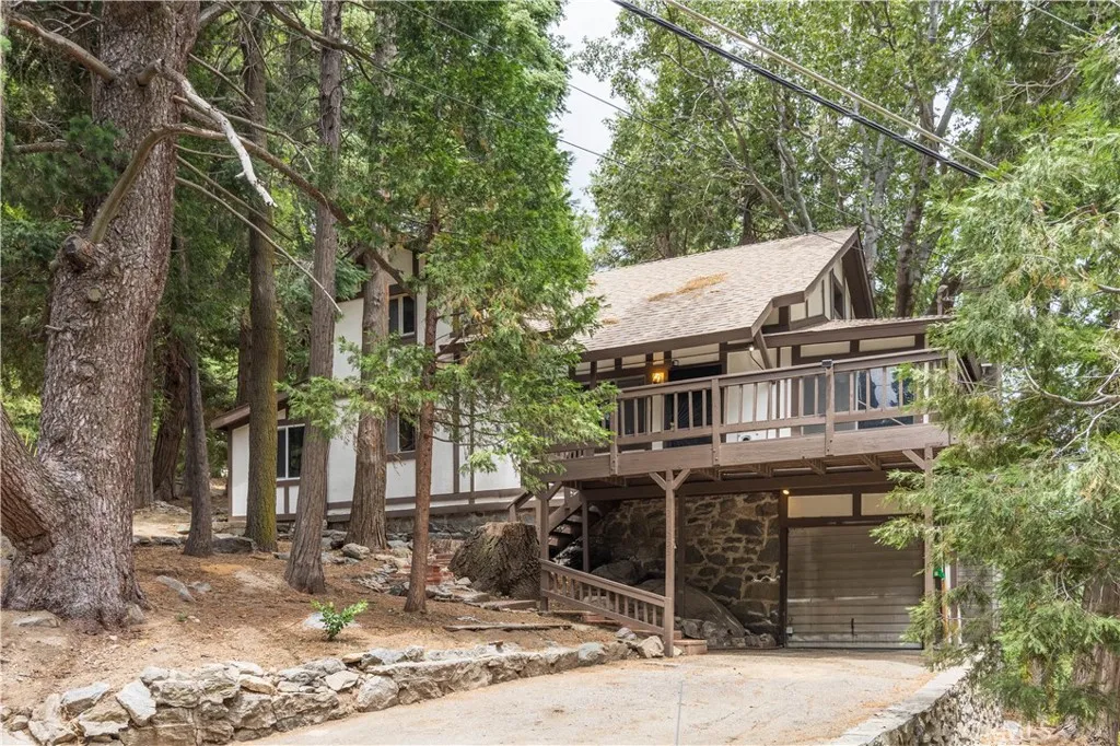 21855 Lakeland View