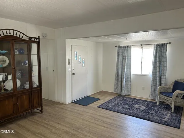 93 Pansy Place 93, Ventura, California 93004 — photo 5