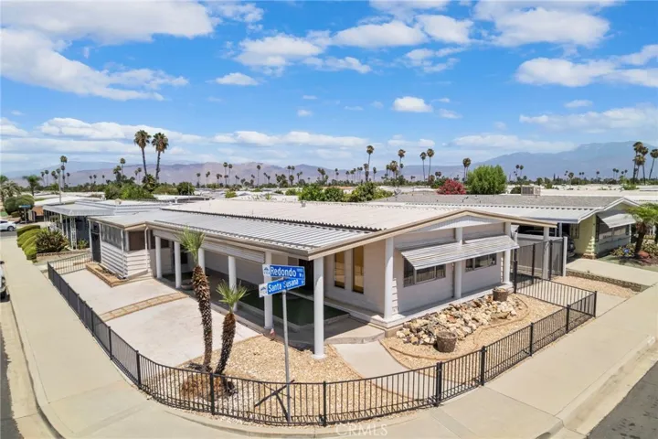 Welcome to 1670 Santa Susana, Hemet 92543