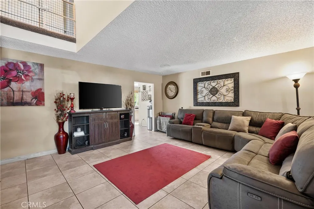 859 S Spruce, Rialto, California 92376 — photo 5