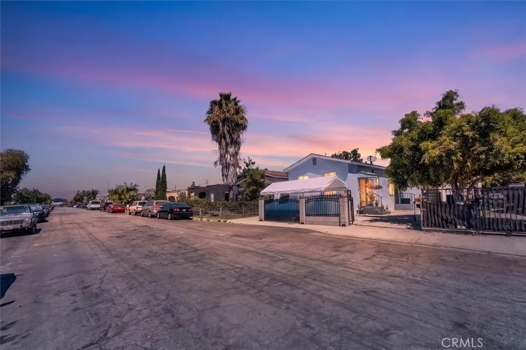 1237 E 76th, Los Angeles, California 90001 — photo 4