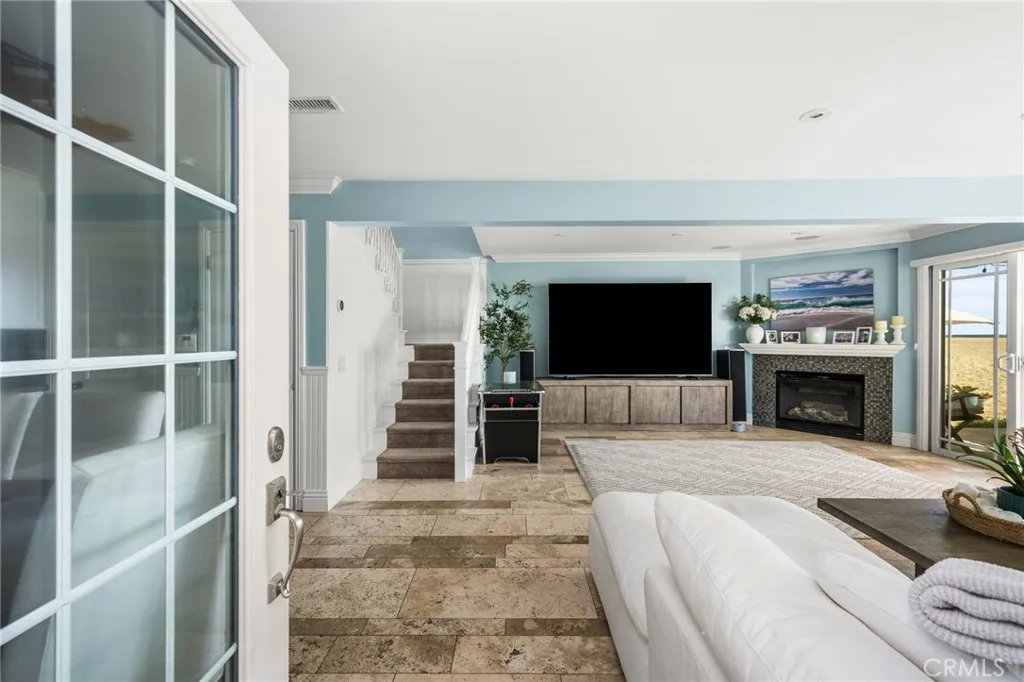 25 A Surfside, Surfside, California 90743 — photo 5