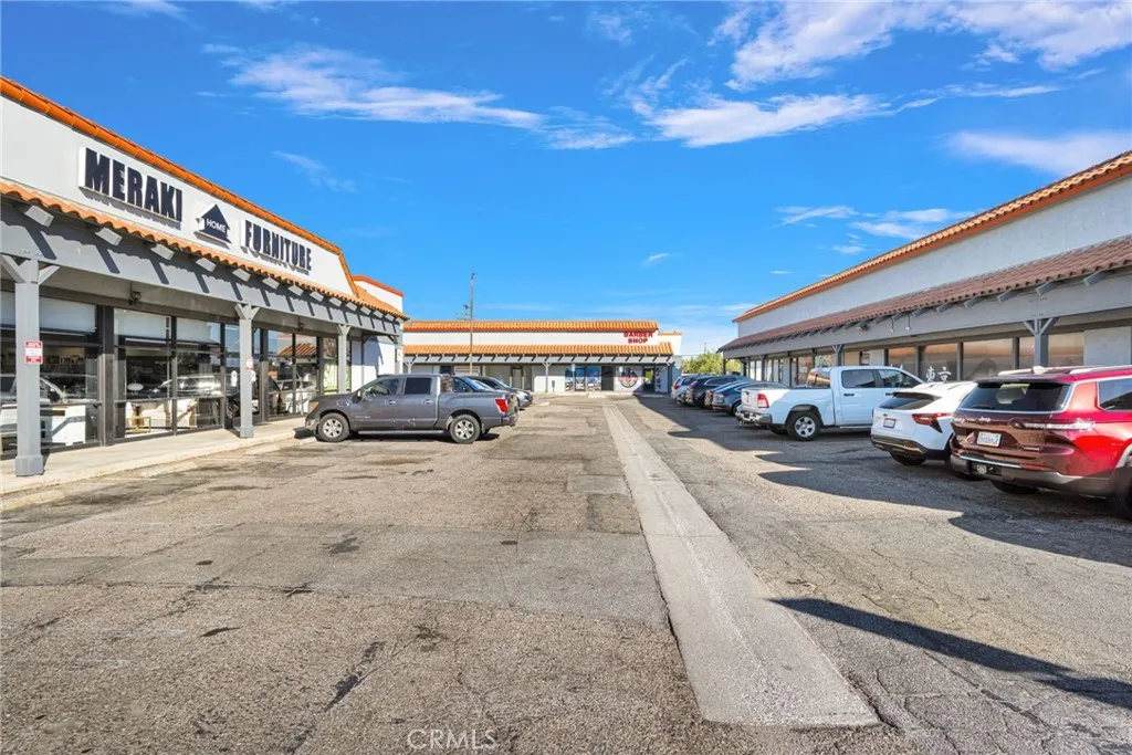 14741 7th, Victorville, California 92395 — photo 5