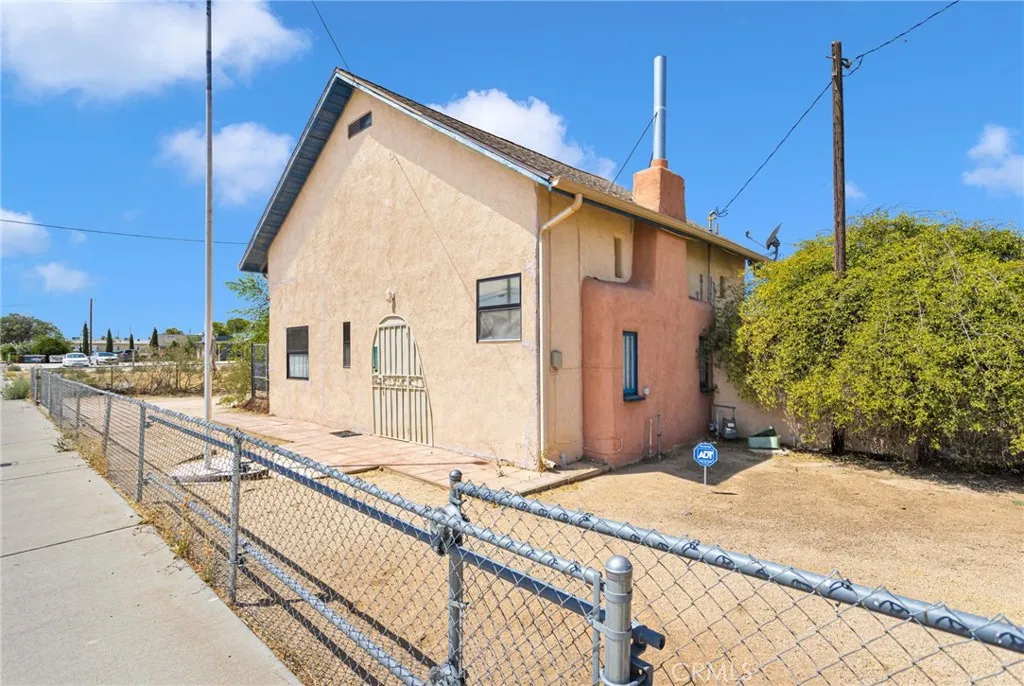 18058 Jonathan Street, Adelanto, California 92301 — photo 4