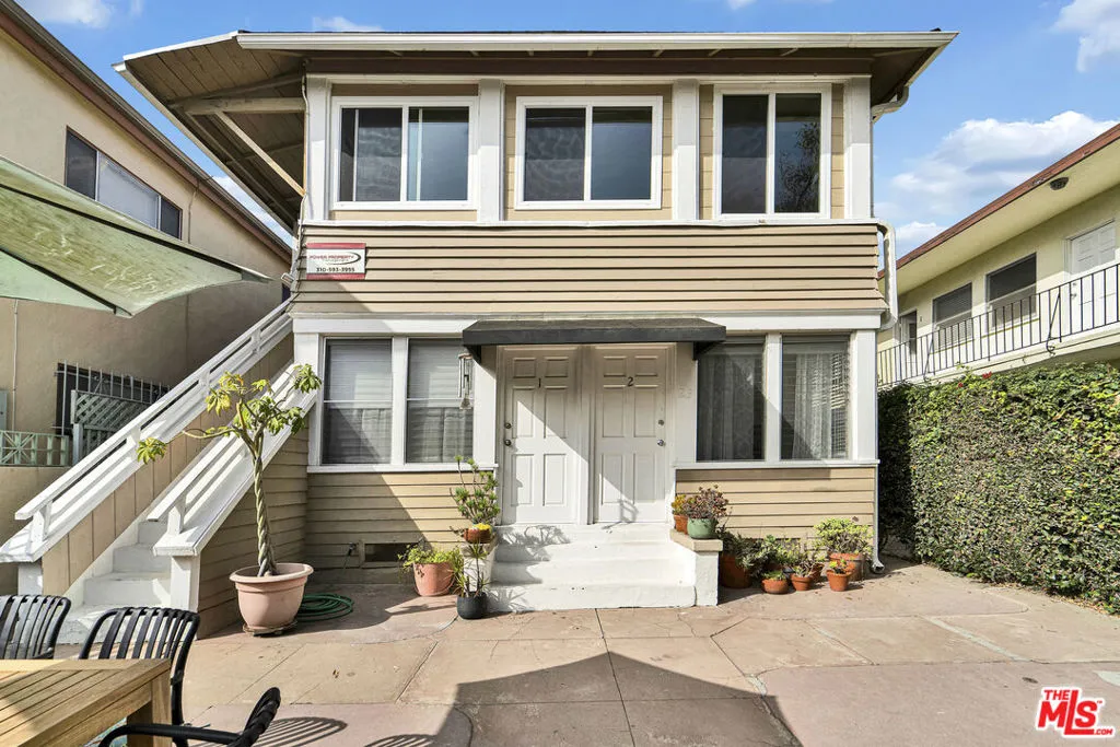 23 19th Ave