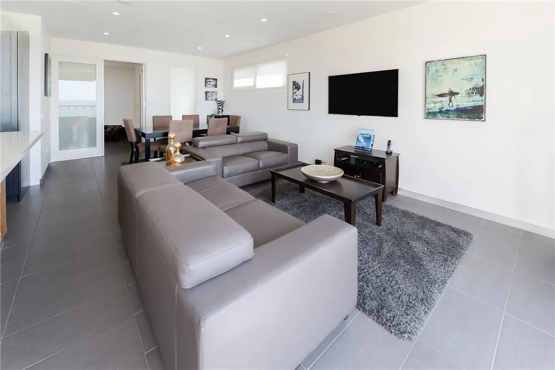 1204 Monterey Boulevard, Hermosa Beach, California 90254 — photo 5