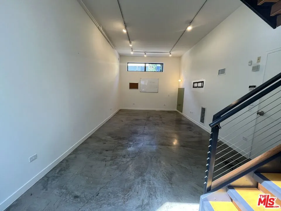 320 Indiana Avenue B, Venice, California 90291 — photo 4