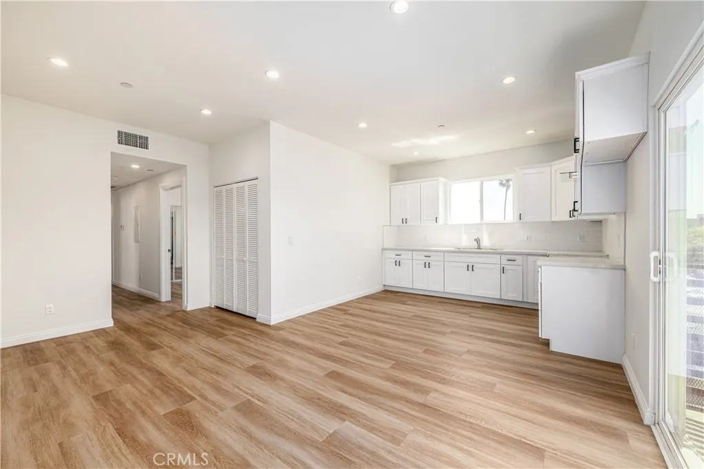 127 133 E 88th, Los Angeles, California 90003 — photo 4