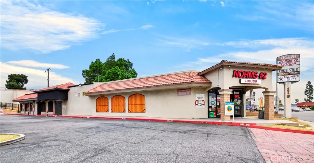 118 E Foothill, Rialto, California 92376 — photo 5