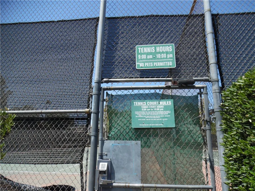 Hours of Tennis Hours of Tennis