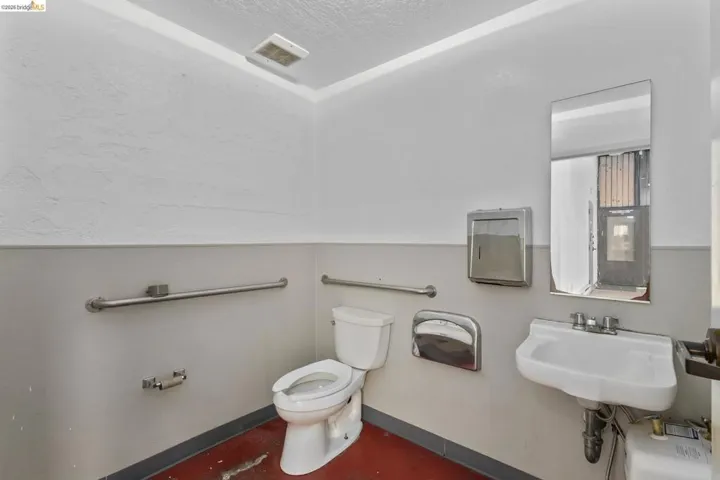 1422 Harrison St, Oakland, California 94612 — photo 4
