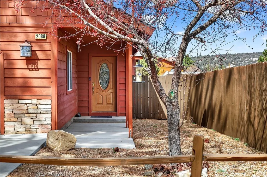 2089 Shady, Big Bear City, California 92314 — photo 4