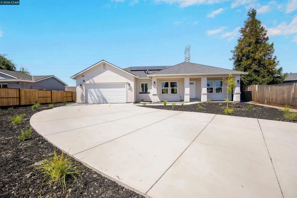 2102 Paige Ct, Pittsburg, California 94565 — photo 4