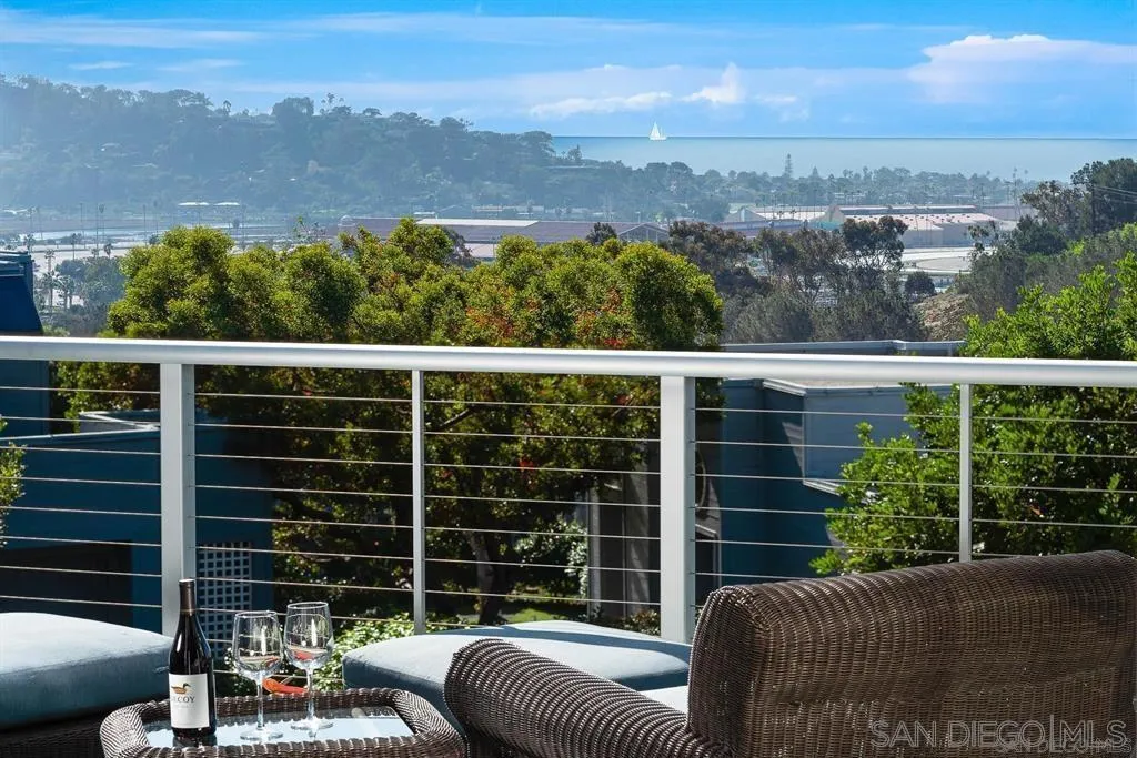 1060 America Way, Del Mar, California 92014 — photo 4