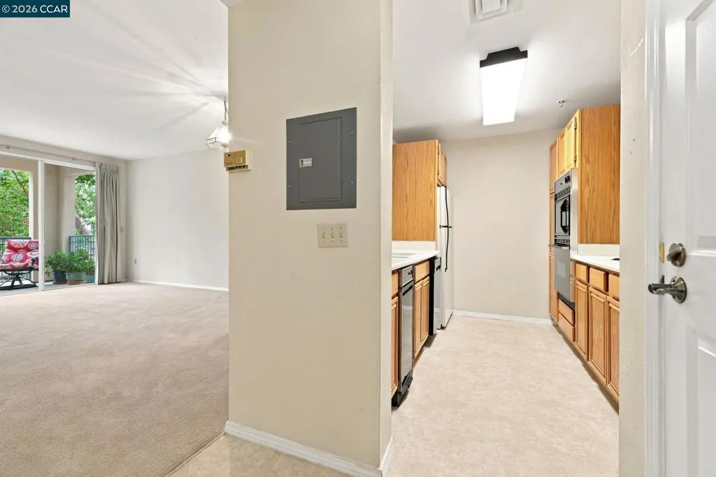 1840 Tice Creek Dr 2245, Walnut Creek, California 94595 — photo 4