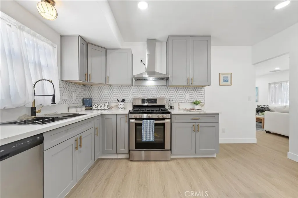 701 N Gaffey Place, San Pedro, California 90731 — photo 4