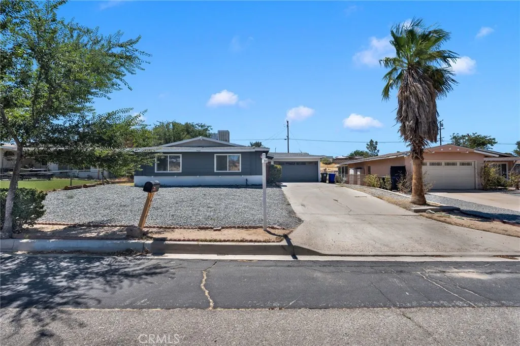 14414 Hesperia Rd