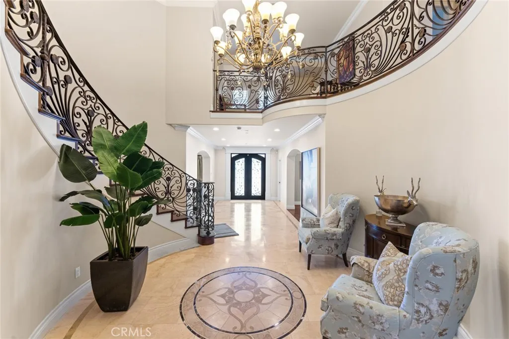 gallery-image 3
