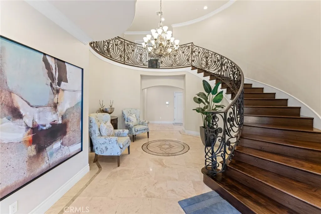 gallery-image 2