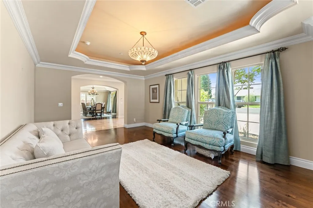 gallery-image 4