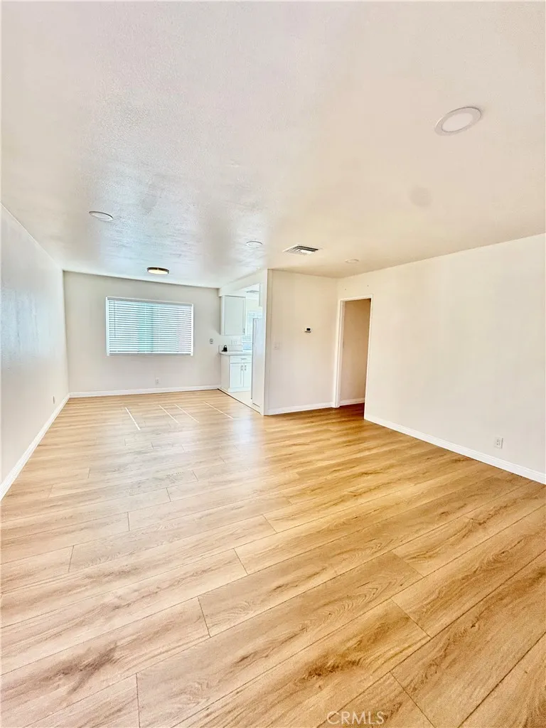 gallery-image 2