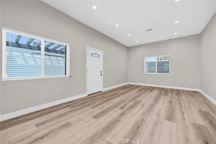 9998 1/2 Louise Avenue, Northridge, California 91325 — photo 4