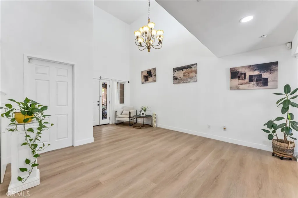535 W D L, Ontario, California 91762 — photo 4