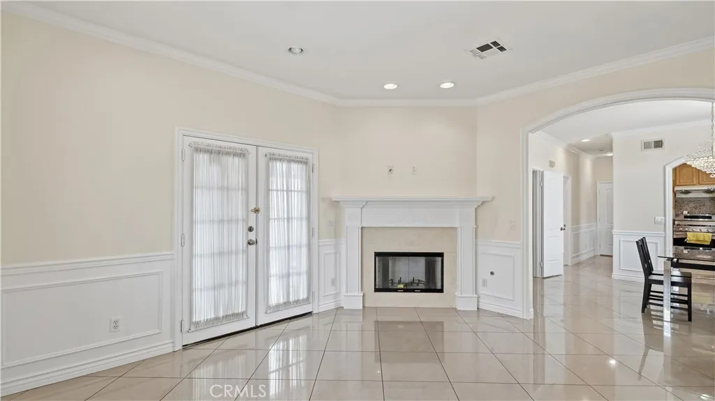 gallery-image 2