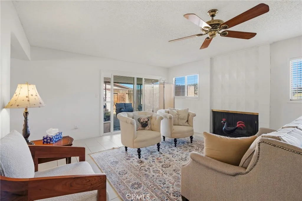 2813 Summit Circle, Bakersfield, California 93306 — photo 5