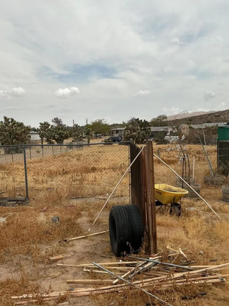 7765 Valley Vista Avenue, Yucca Valley, California 92284 — photo 5