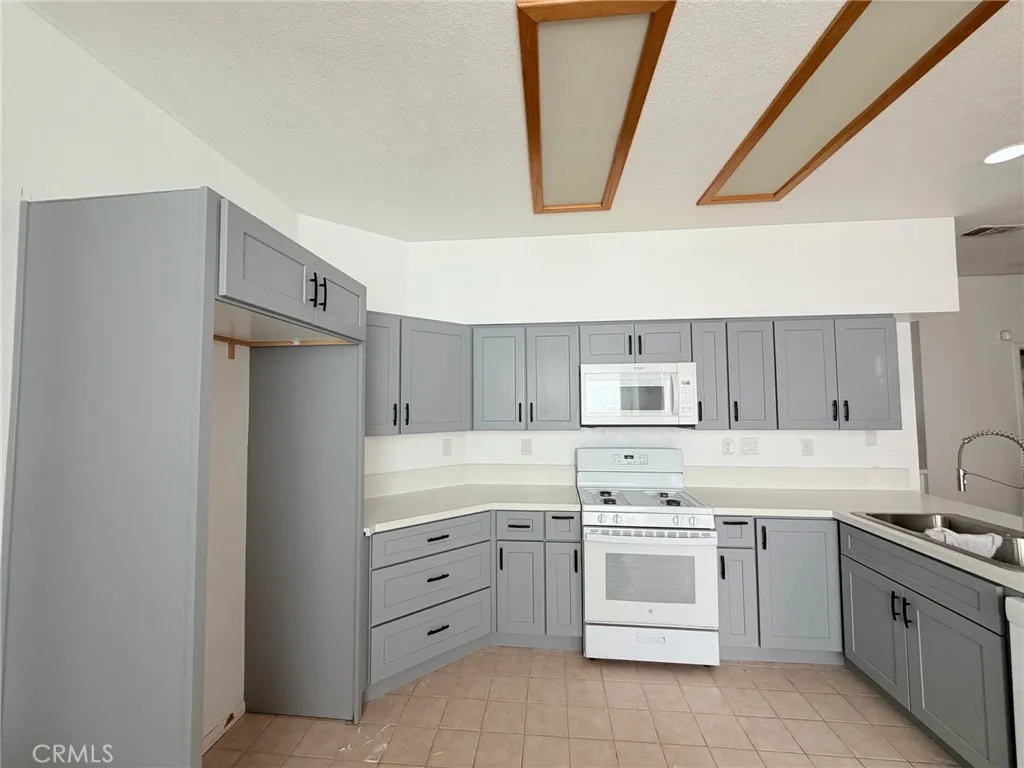 36547 Caleandra Street, Palmdale, California 93552 — photo 4