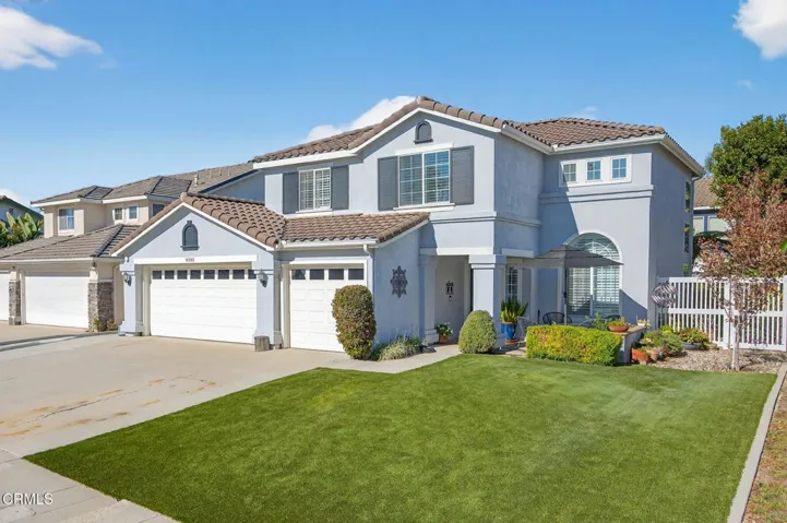 2-web-or-mls-UpmarketMedia_9305Hillister