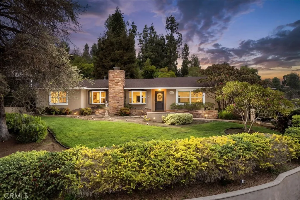 8470 Via Sierra Ramal Ave