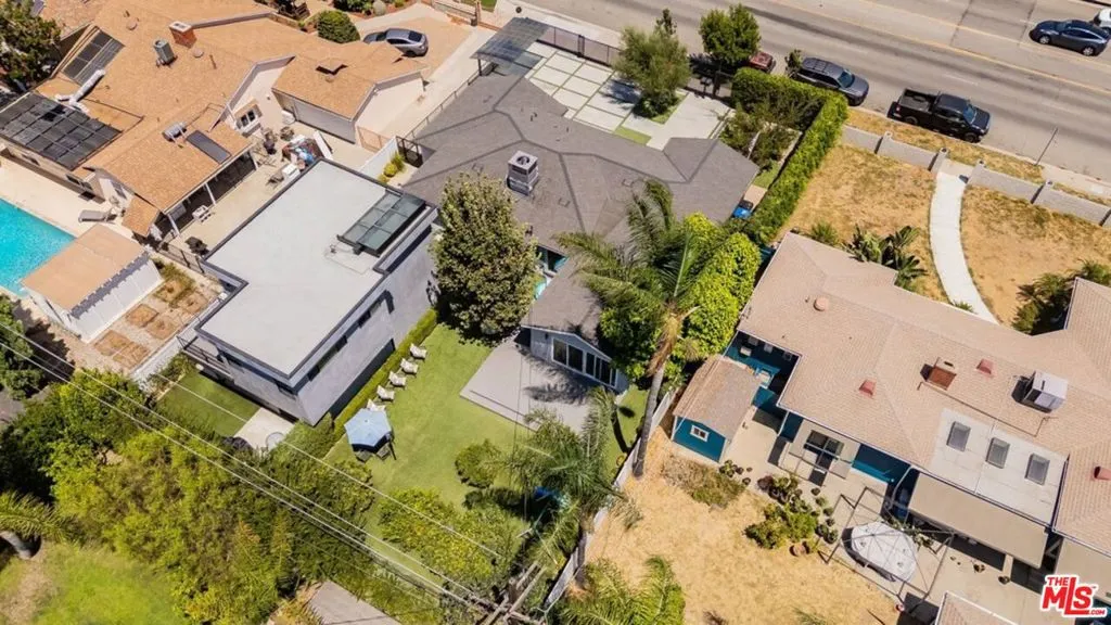 5509 Woodman Avenue, Los Angeles, California 91401 — photo 5