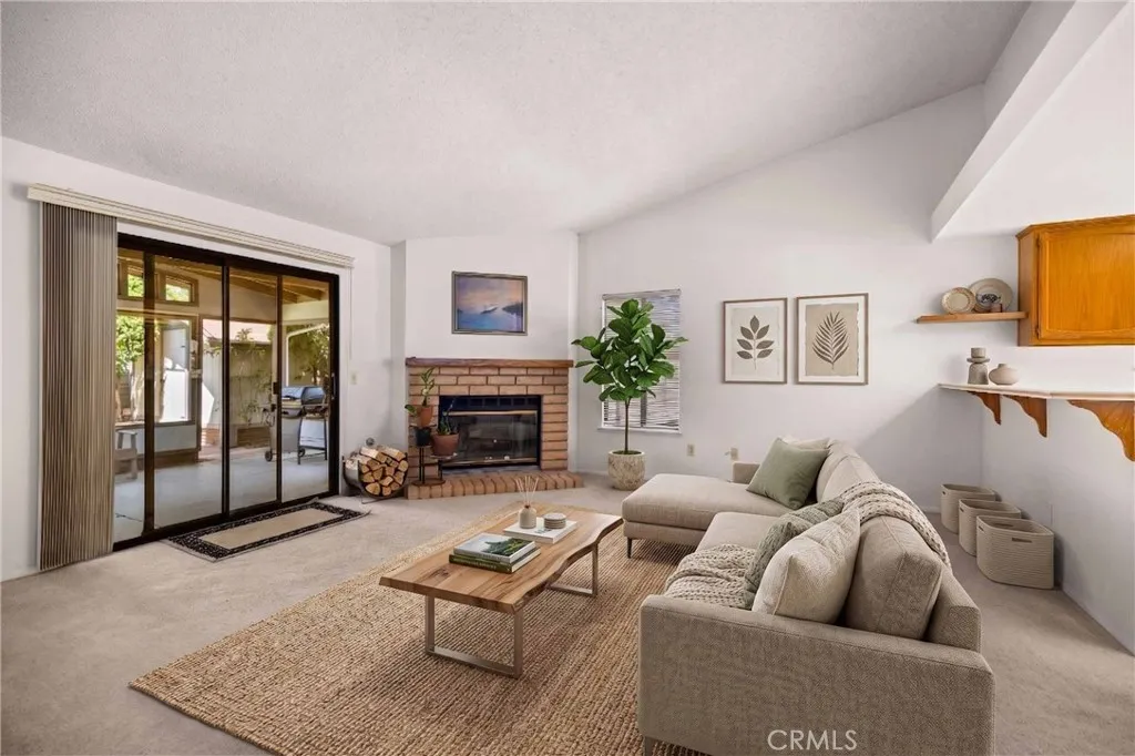 8526 Valley View Drive, Hesperia, California 92344 — photo 4