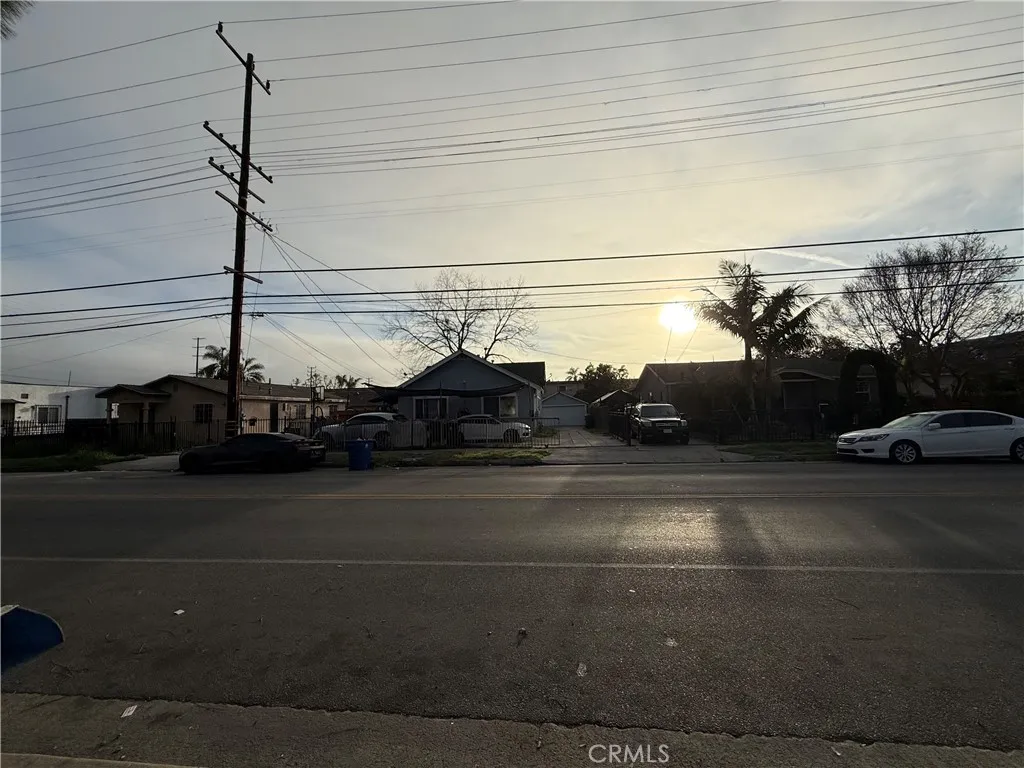 9216 S Hoover, Los Angeles, California 90044 — photo 4