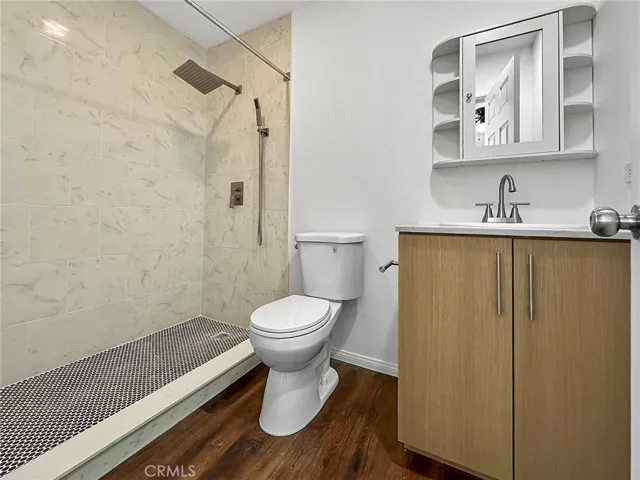 Master Bedroom Bathroom