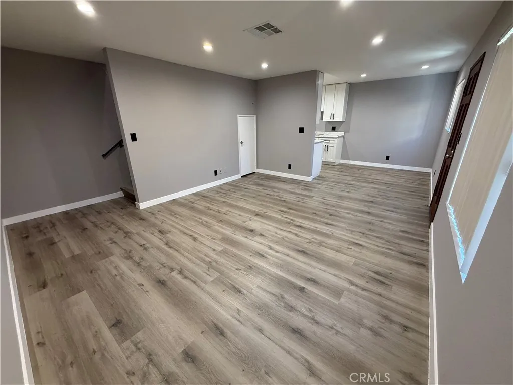 211 Magnolia Avenue 106, Glendale, California 91502 — photo 4