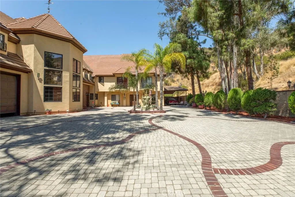 1663 Vista, Glendale, California 91201 — photo 4