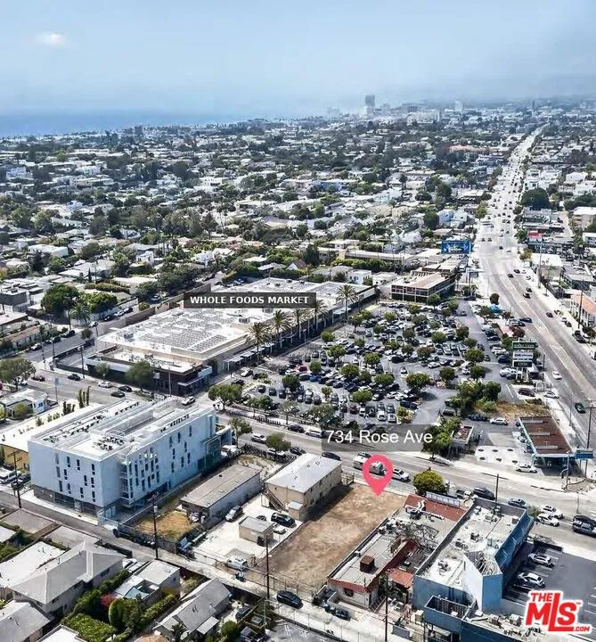 734 Rose Avenue, Los Angeles, California 90291 — photo 4