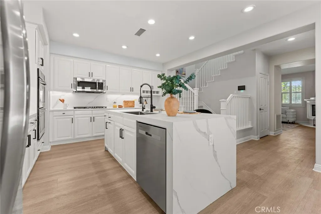 113 Sanctuary, Irvine, California 92620 — photo 4