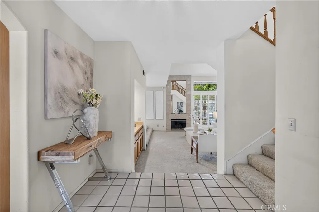 650 Wakefield Court 103, Long Beach, California 90803 — photo 4