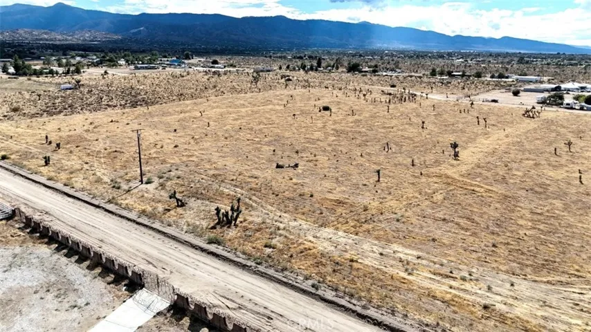 0 Valle Vista, Phelan, California 92329 — photo 4