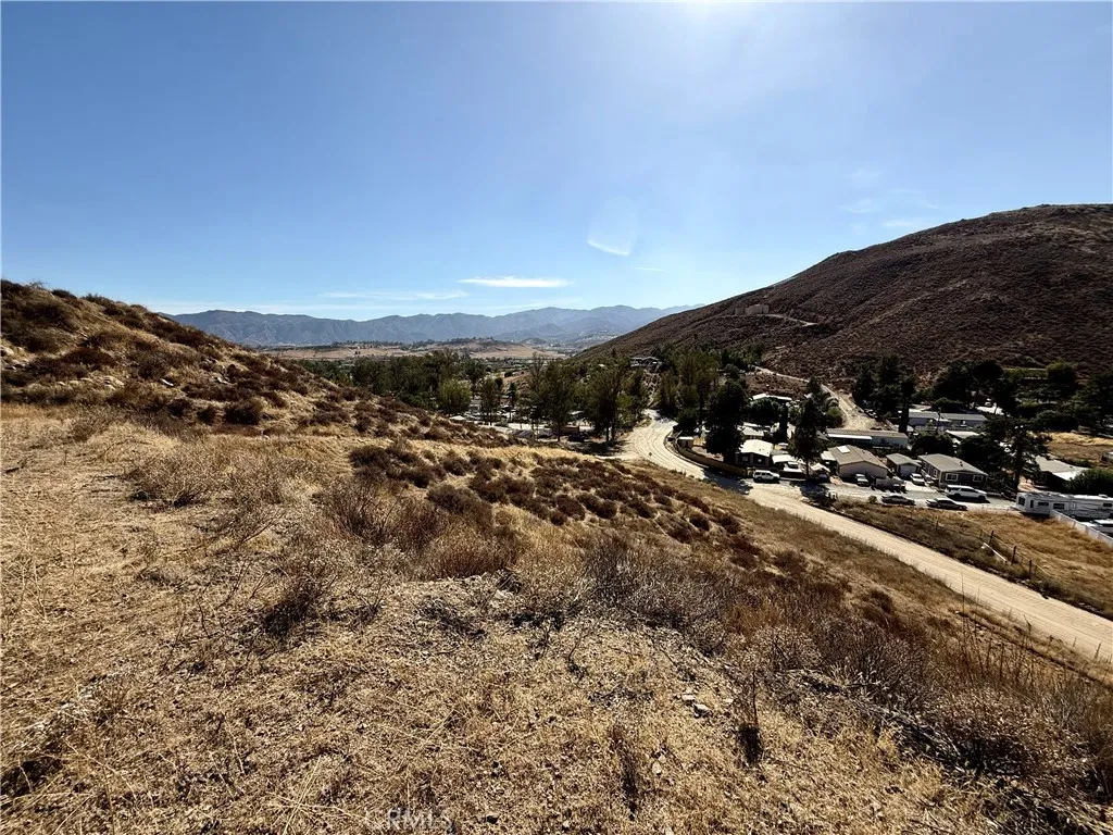1 El Toro Rd