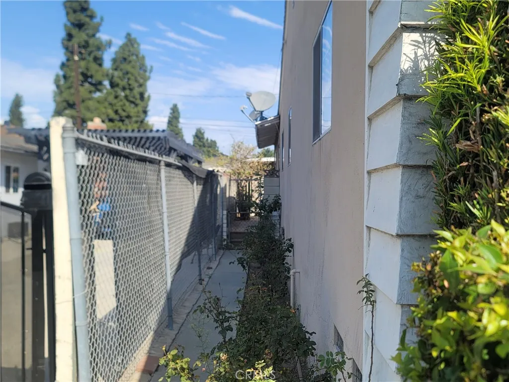 5335 Carley, Whittier, California 90601 — photo 5
