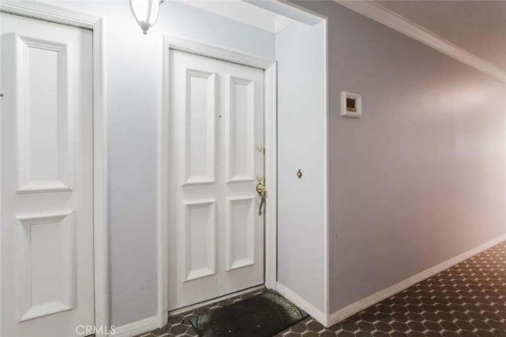 3481 Stancrest Drive 334, Glendale, California 91208 — photo 4