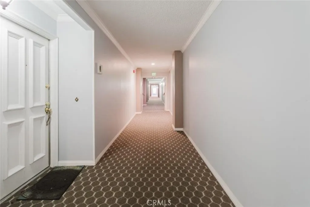 3481 Stancrest Drive 334, Glendale, California 91208 — photo 5