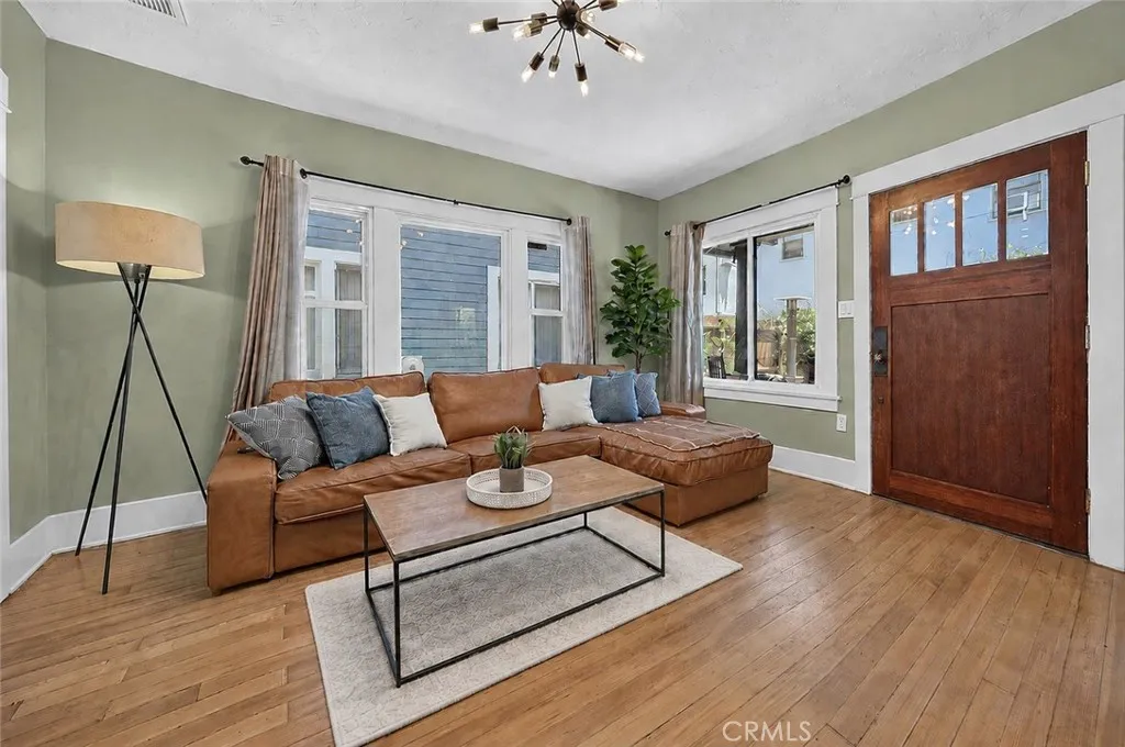 523 Olive, Long Beach, California 90802 — photo 5