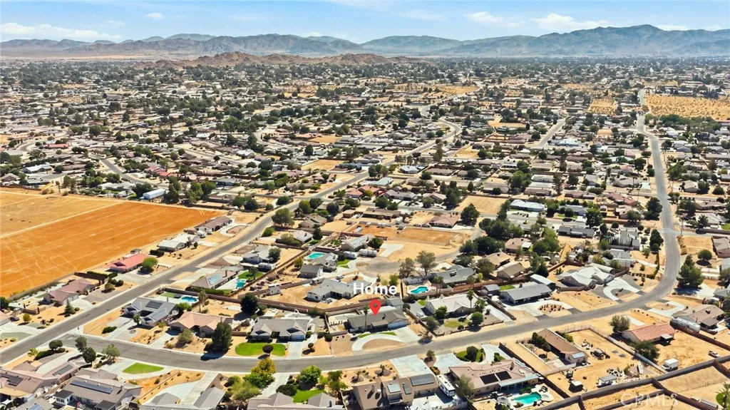18810 Siesta, Apple Valley, California 92307 — photo 4